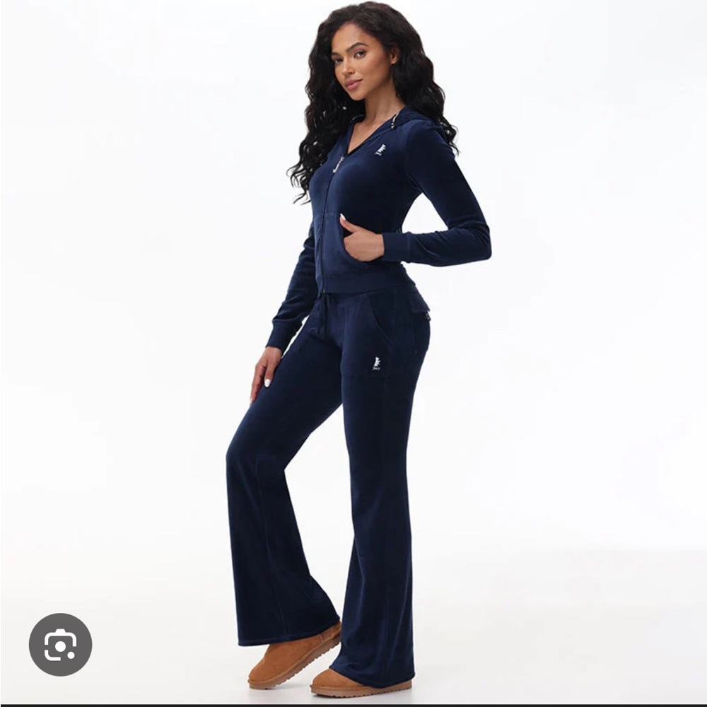 Women’s Juicy Couture Dark Blue Velour Joggers size S